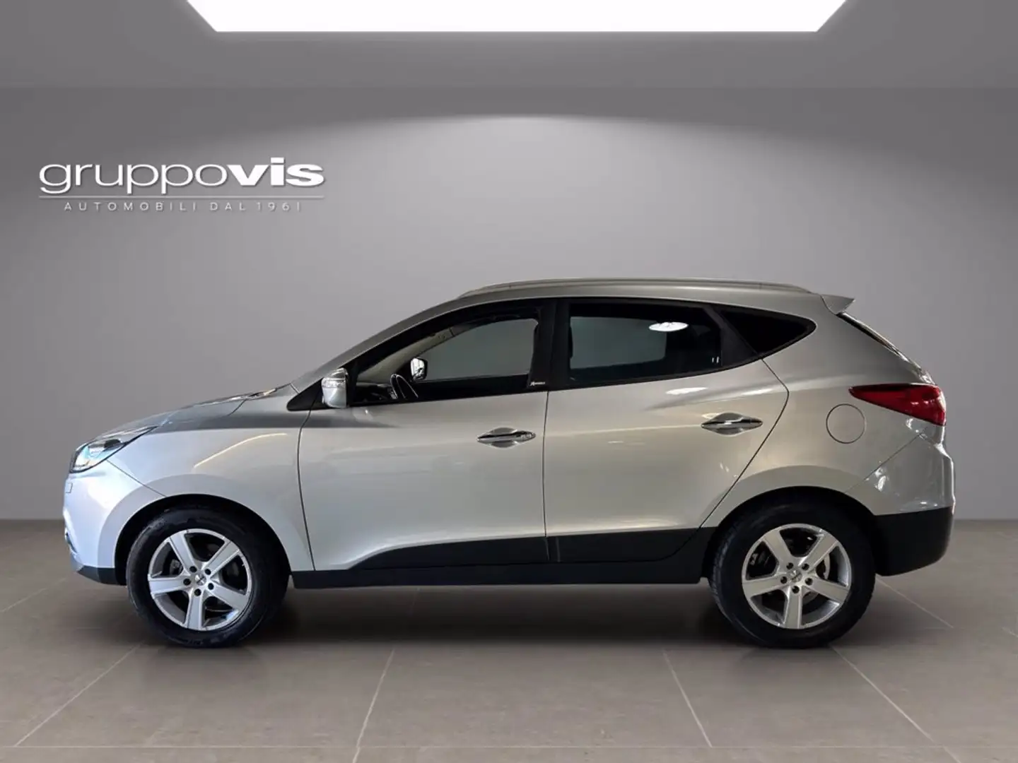 Hyundai iX35 crdi Xpossible 4wd Automatica Gris - 2