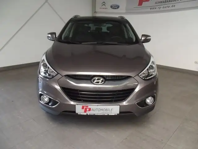 Hyundai iX35 2.0 CRDi Style 4WD MT  Navi/Xenon/PD