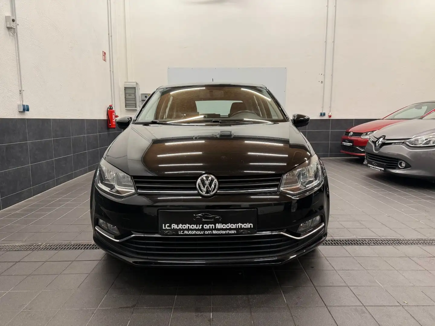 Volkswagen Polo V Highline|KLIMA|SHZ|VW-HISTORIE|TOP|90 PS| Schwarz - 2