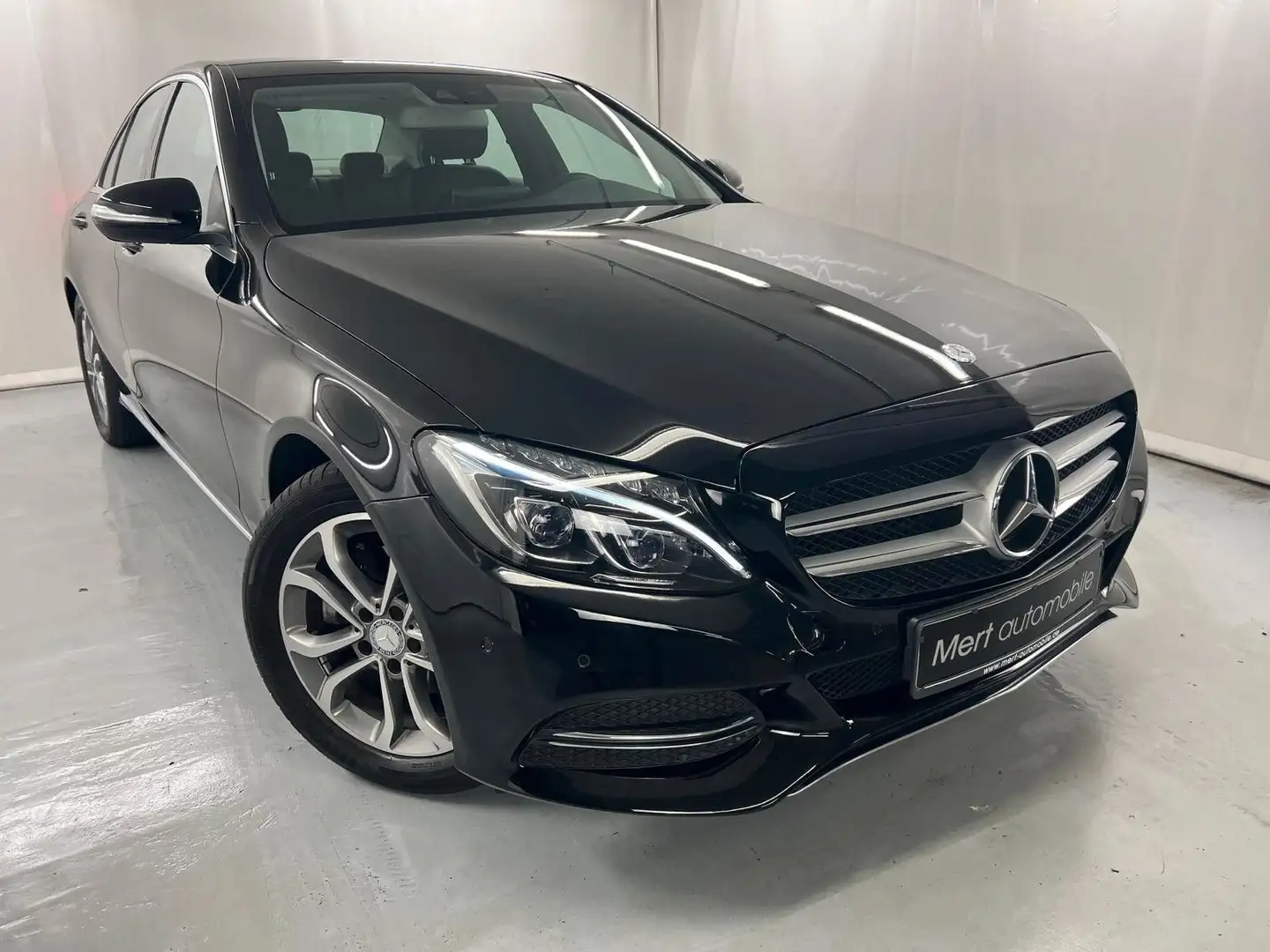 Mercedes-Benz C 200 CGI*LIMO*COMAND*ILS LED*AVANTGARDE*BURMEST Zwart - 1