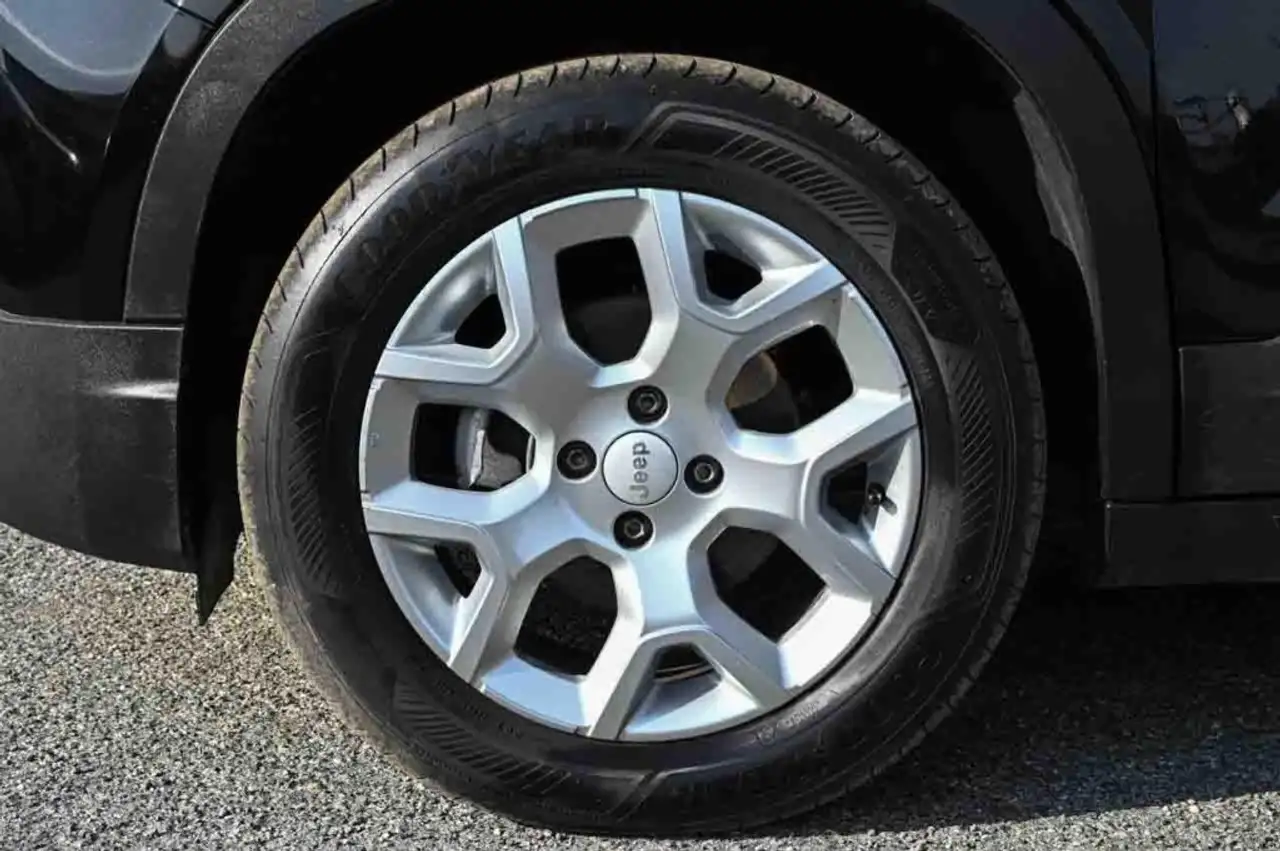 Jeep Avenger 1.2 Turbo 100 CV Altitude 6