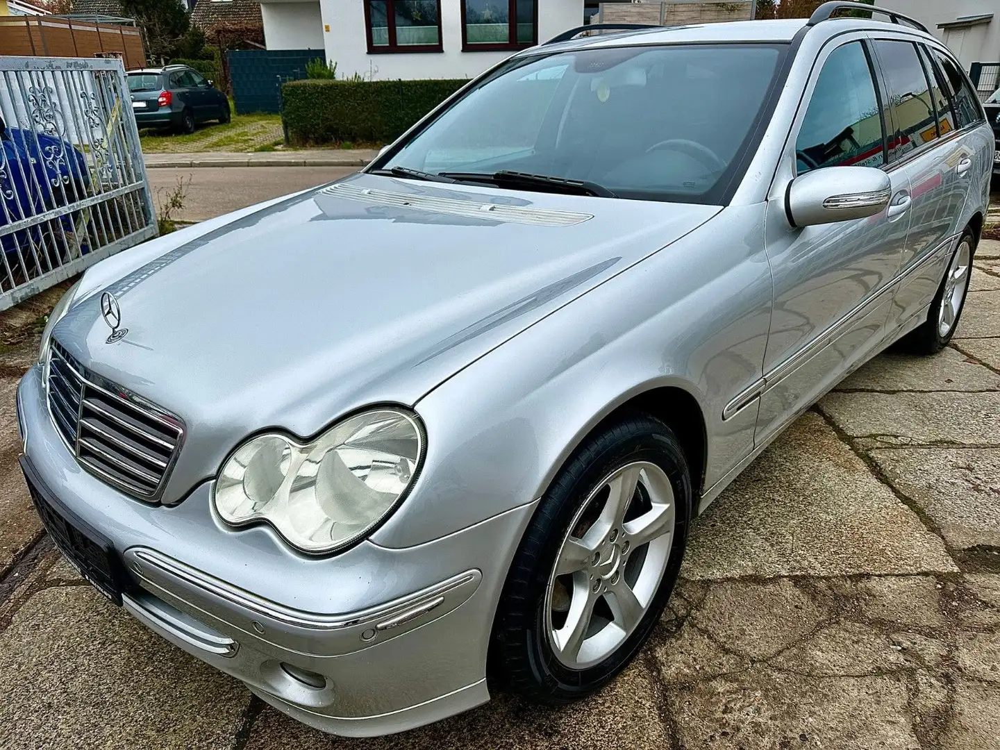 Mercedes-Benz C 220 T CDI Avantgarde * Automatik * Leder * SZH Silber - 2