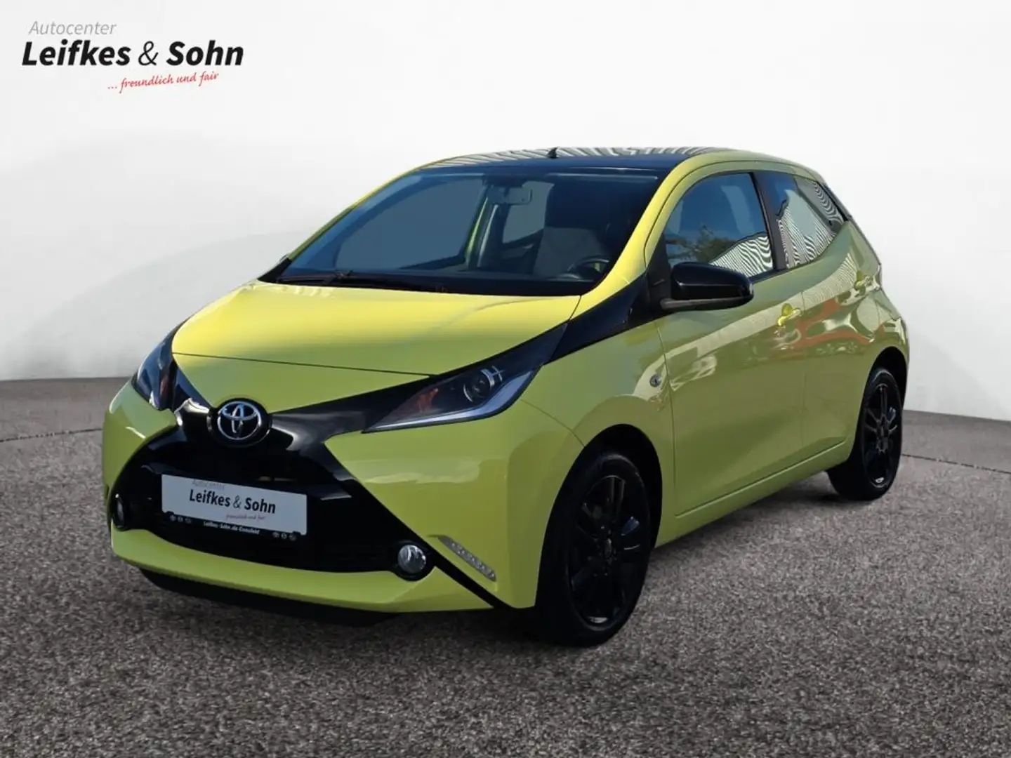 Toyota Aygo x-cite Gelb - 1