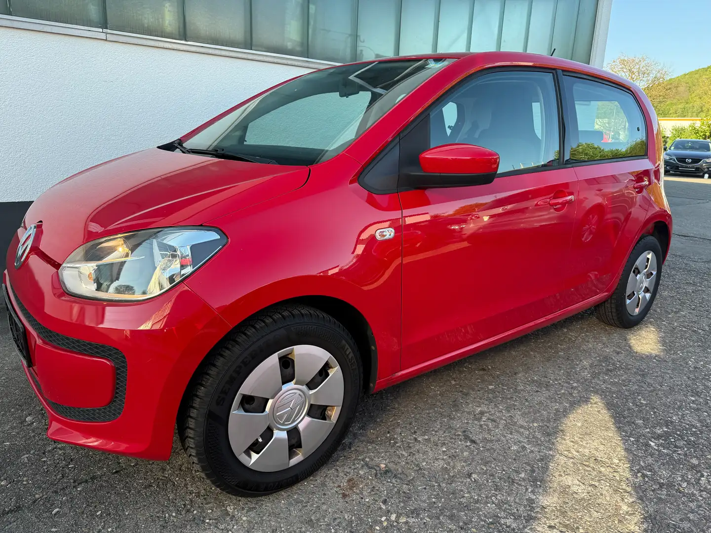 Volkswagen up! move up!  1 Hand Rouge - 1