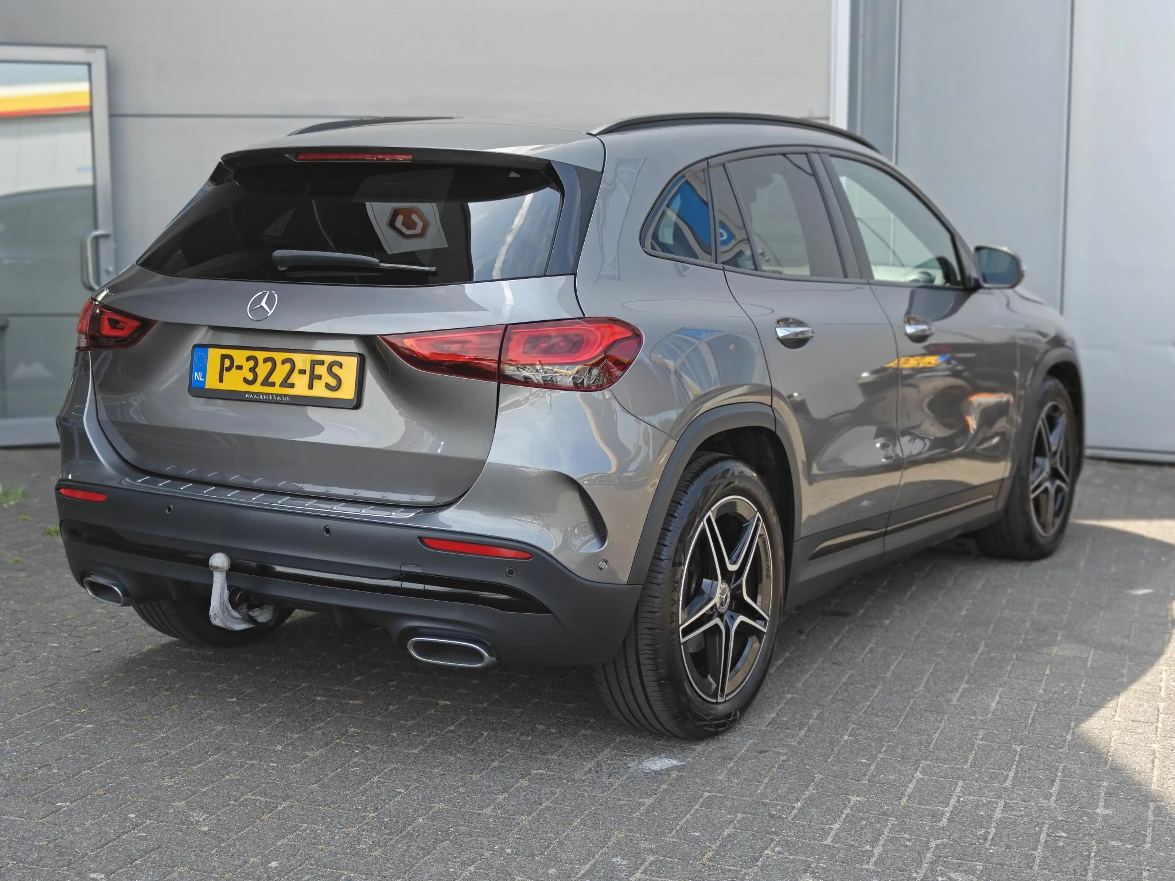 Mercedes-Benz GLA 180 AMG Line Trekhaak/AMG/Clima/Camera — photo 2