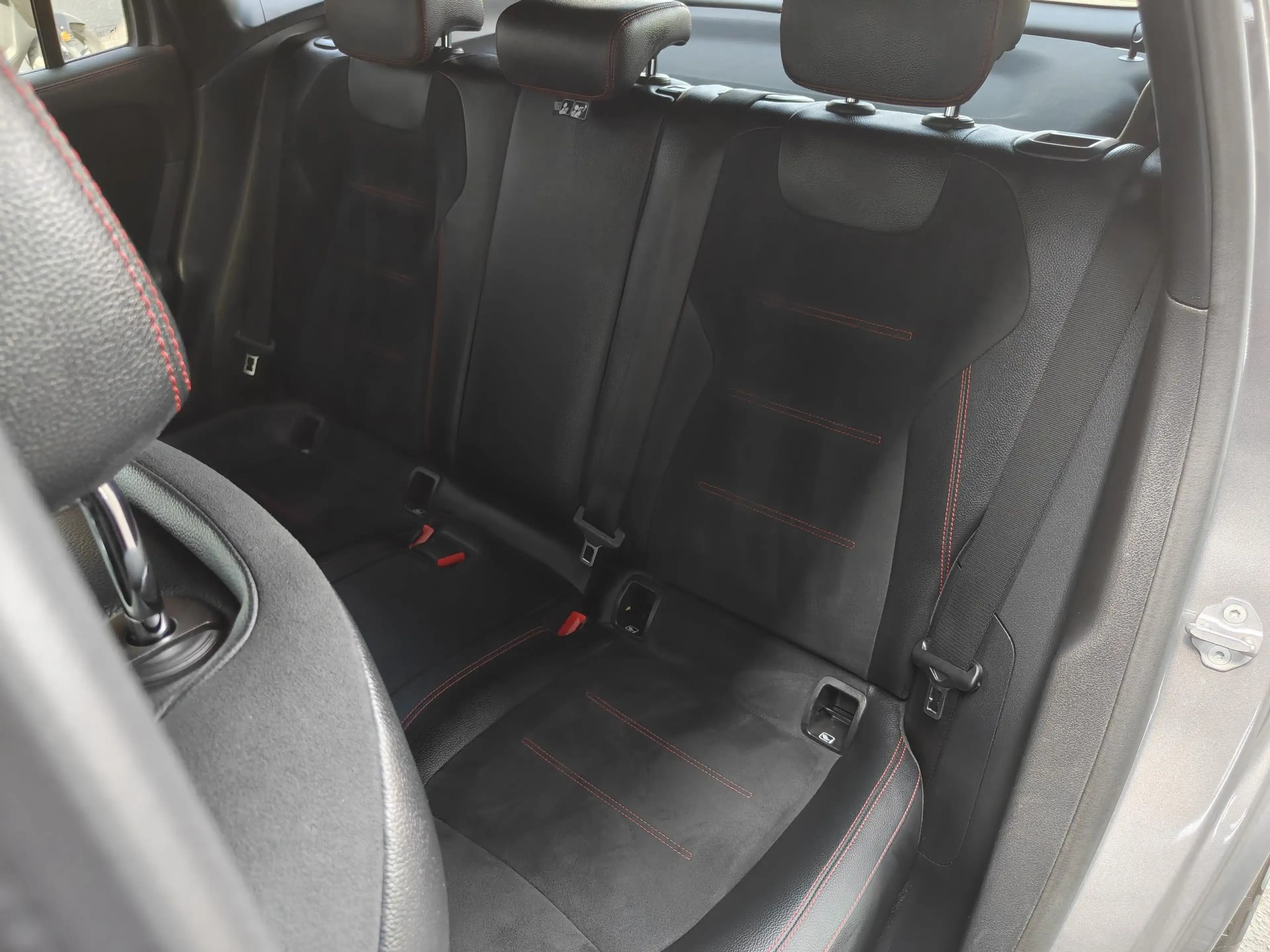 Mercedes-Benz GLA 180 AMG Line Trekhaak/AMG/Clima/Camera — photo 5
