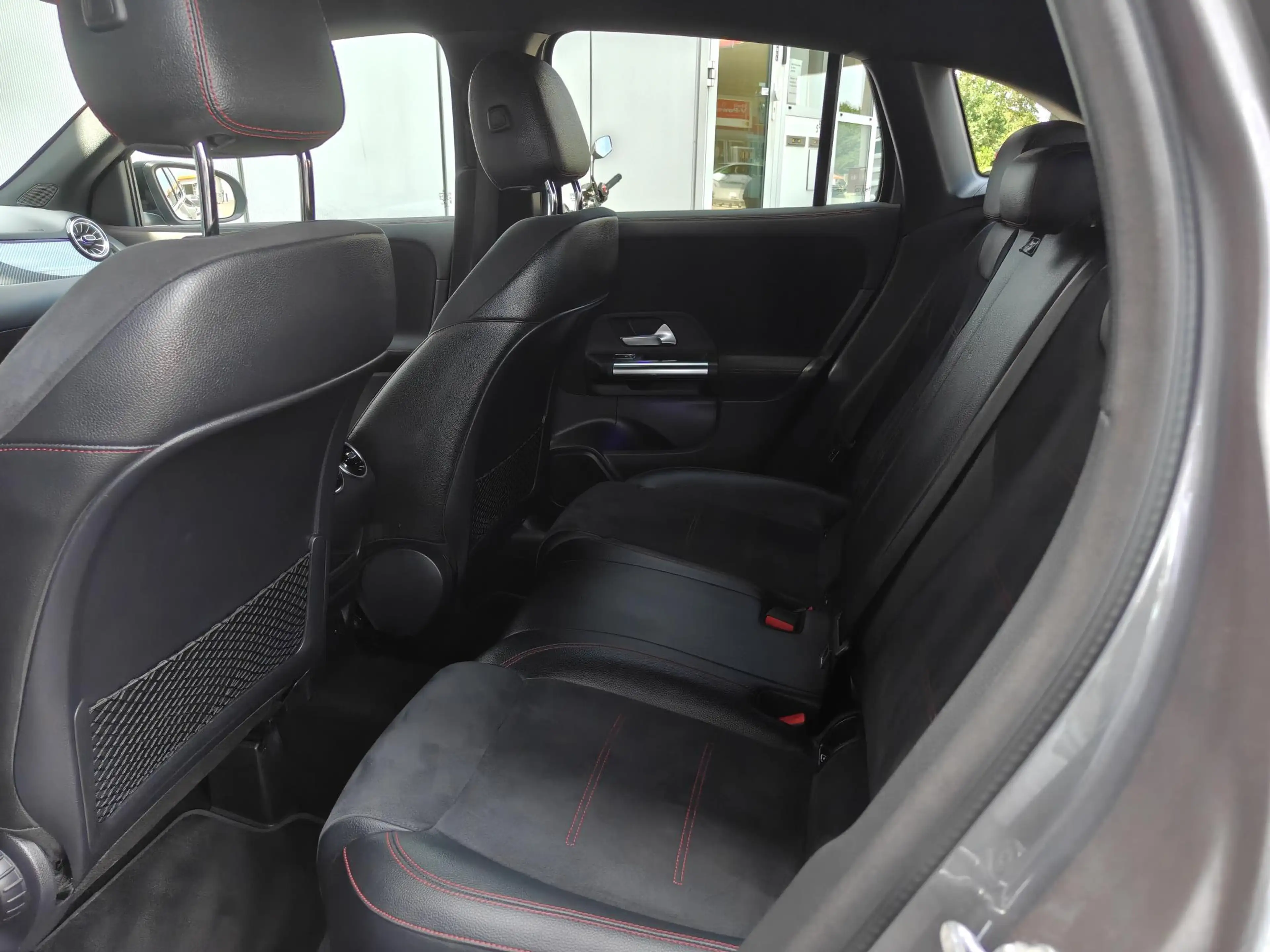 Mercedes-Benz GLA 180 AMG Line Trekhaak/AMG/Clima/Camera — photo 6
