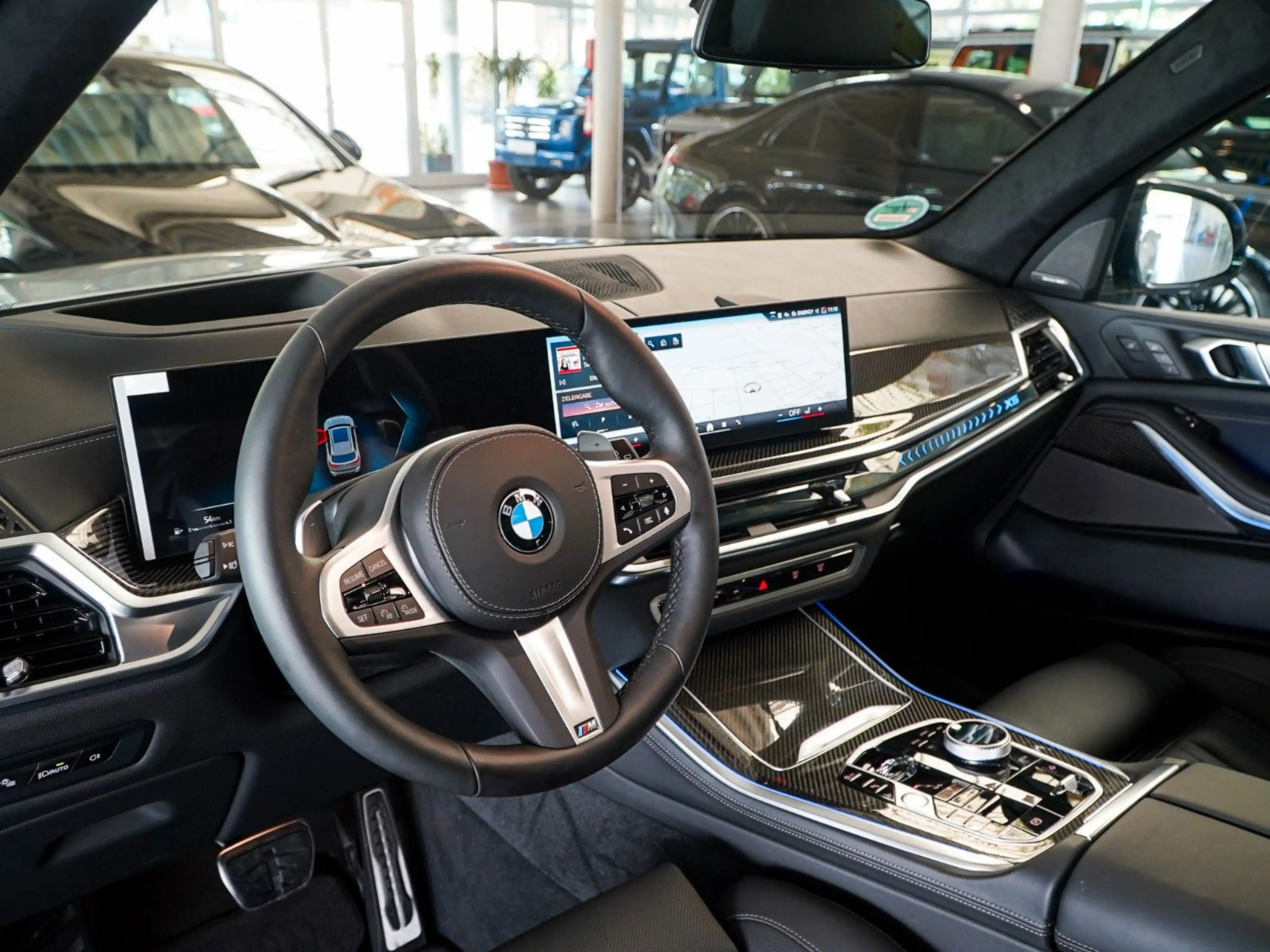 BMW X5 40d M Sport Pro AHK Pano Massage HUD — photo 12