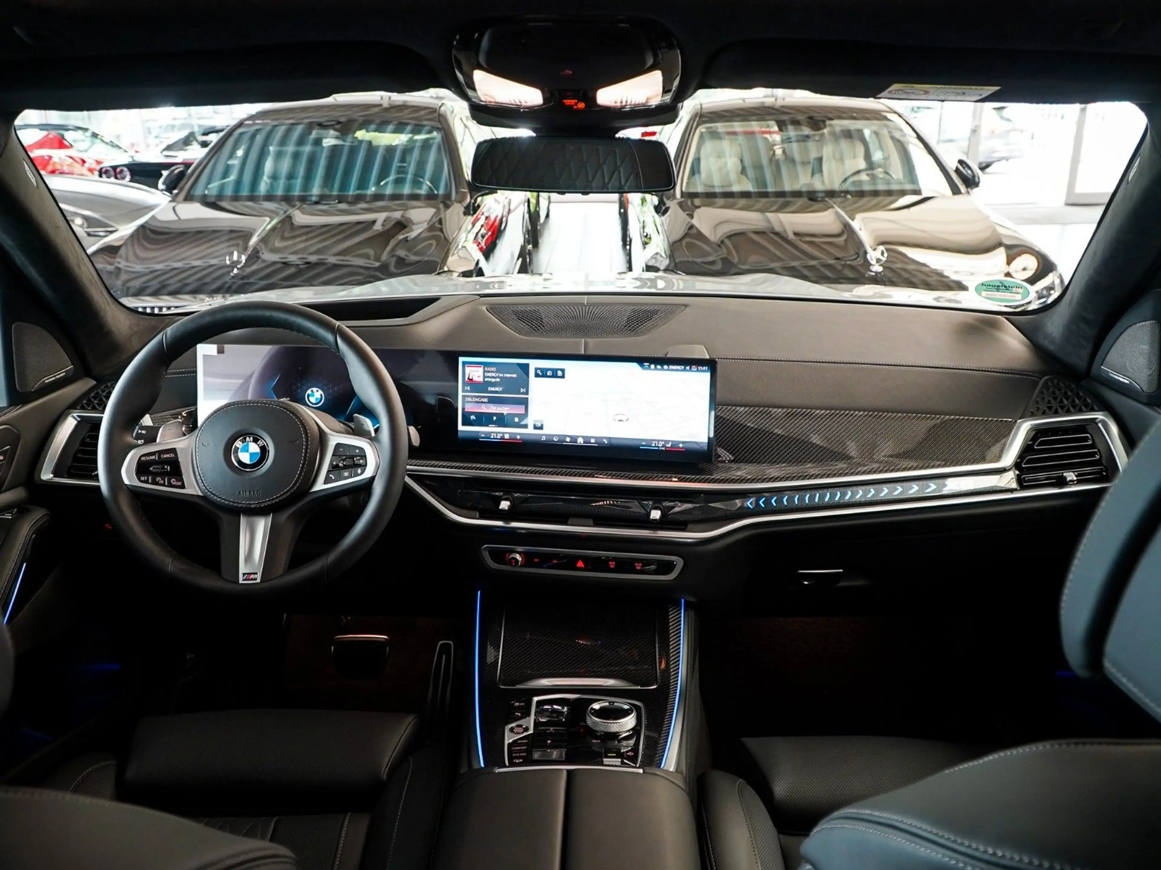 BMW X5 40d M Sport Pro AHK Pano Massage HUD — photo 15