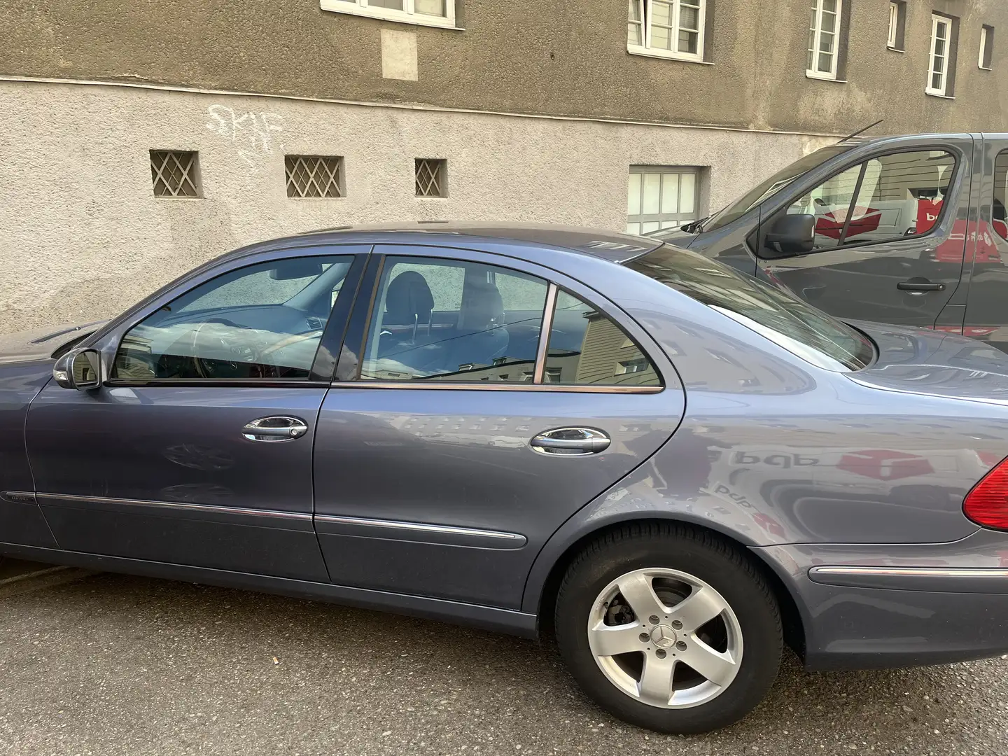Mercedes-Benz E 270 Elegance CDI Sequentronic - 2
