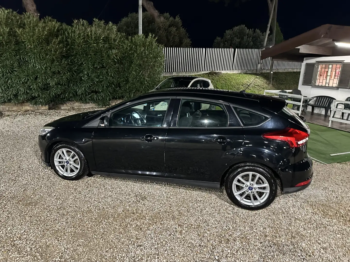 Ford Focus Focus IV 2015 5p 1.5 tdci Titanium X s Schwarz - 2