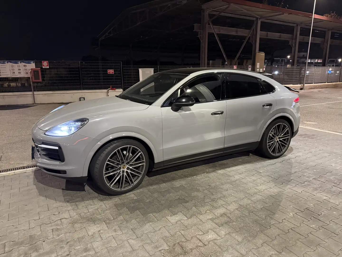 Porsche Cayenne Coupe 3.0 tiptronic - 2