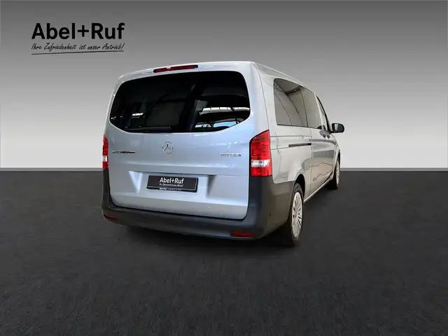 Mercedes-Benz Vito view 7