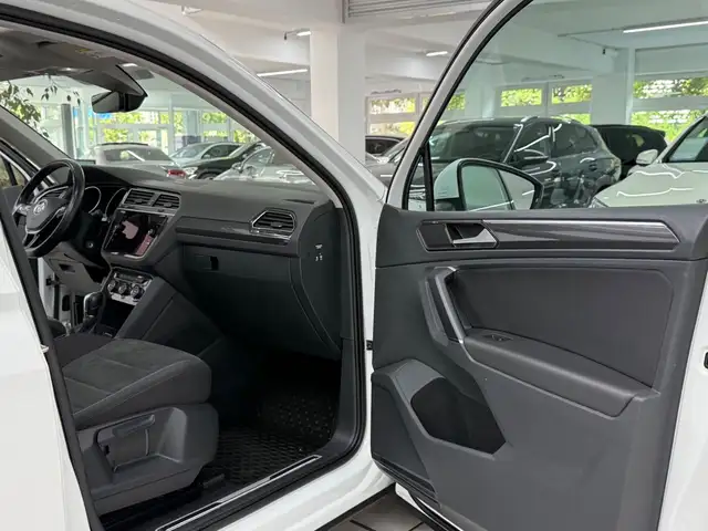 Volkswagen Tiguan view 8
