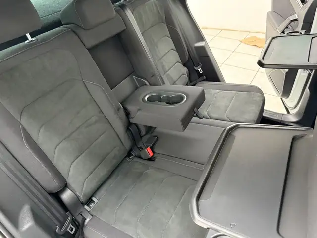Volkswagen Tiguan view 14