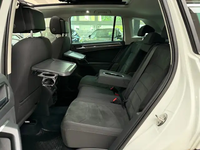 Volkswagen Tiguan view 16