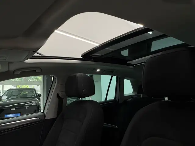 Volkswagen Tiguan view 30