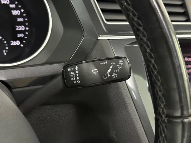 Volkswagen Tiguan view 25