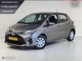 Toyota Yaris 1.0 VVT-i Now | Trekhaak | Airco | Dealeronderhoud Grijs - thumbnail 1
