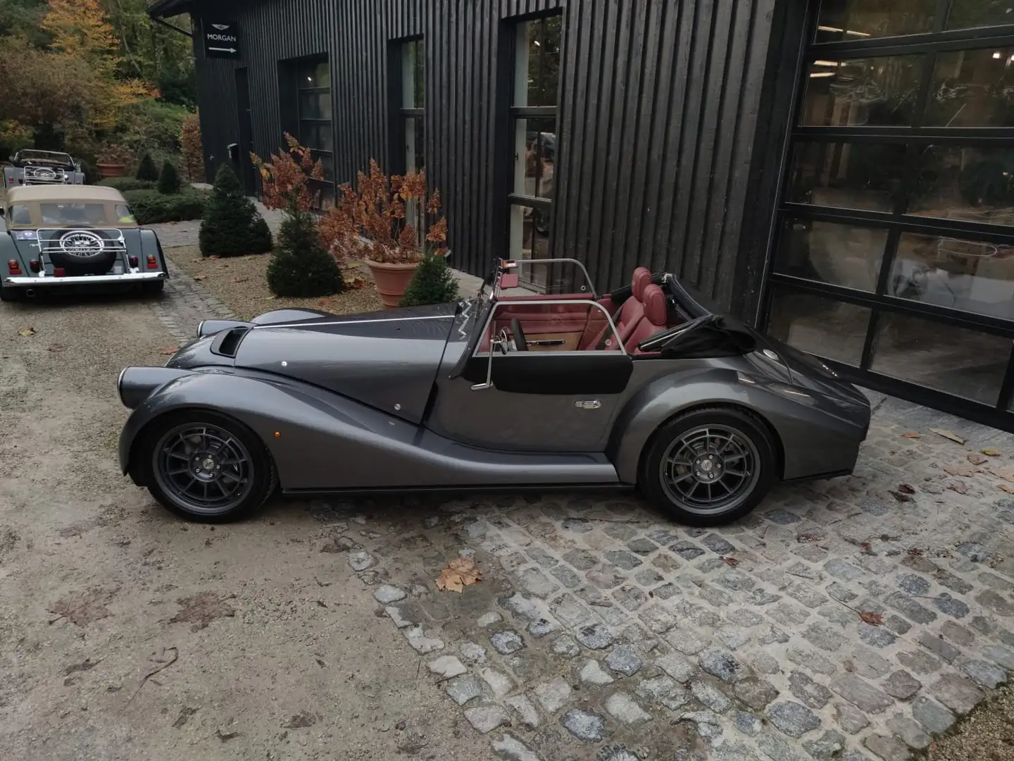 Morgan Supersport Grau - 2