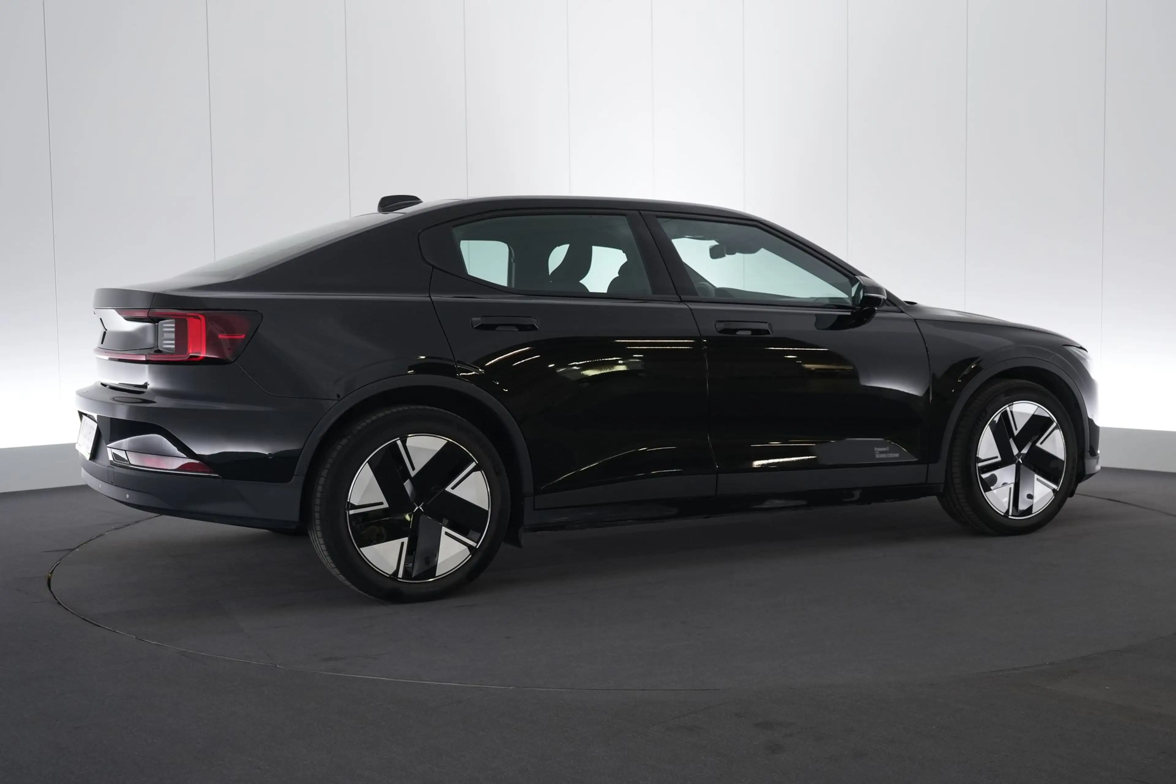 Polestar 2 82 kWh Long Range Single Motor RWD Business Ed. Pi — photo 6