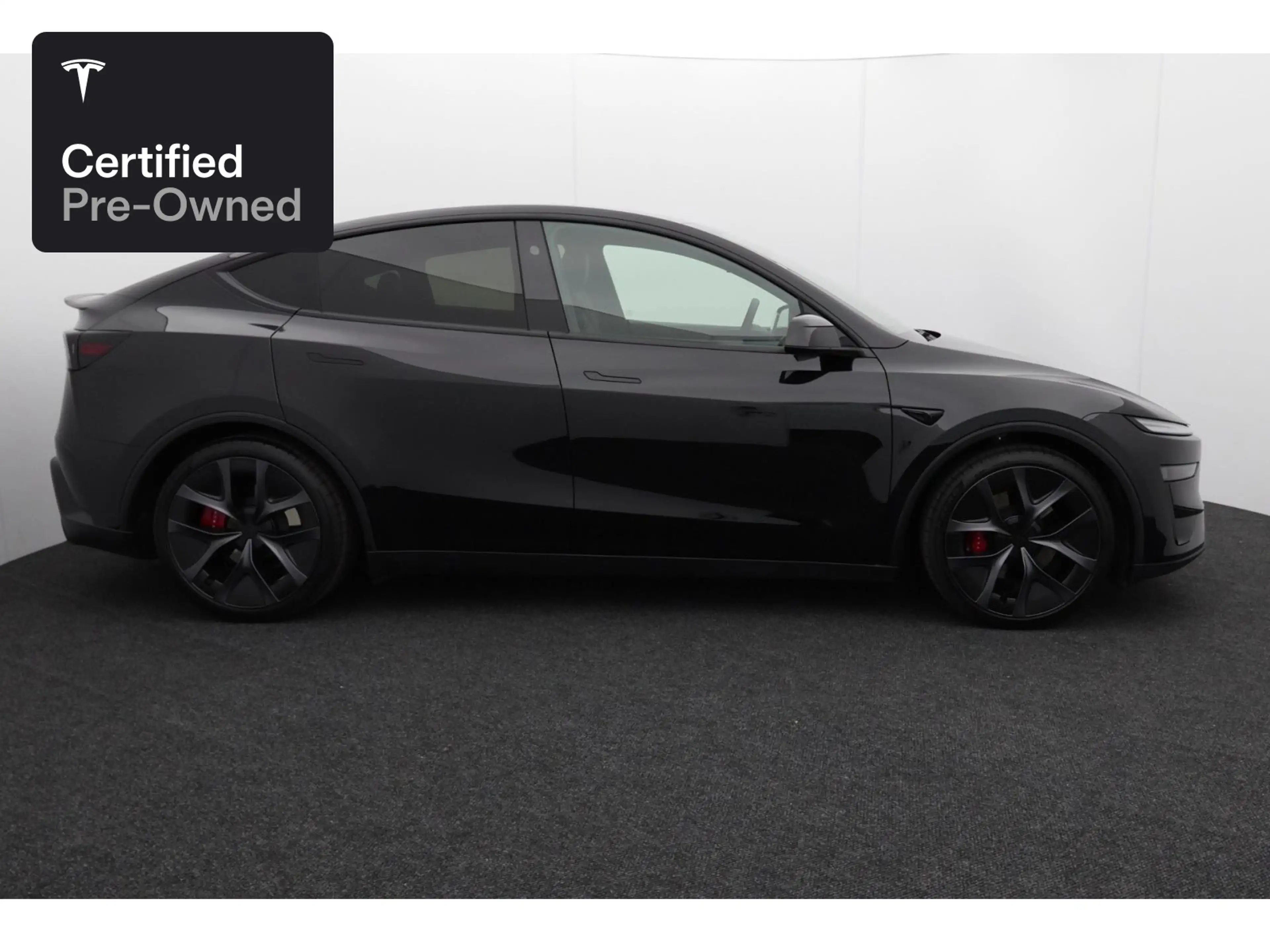 Tesla Model Y Performance "Certified Pre-Owned" — photo 9