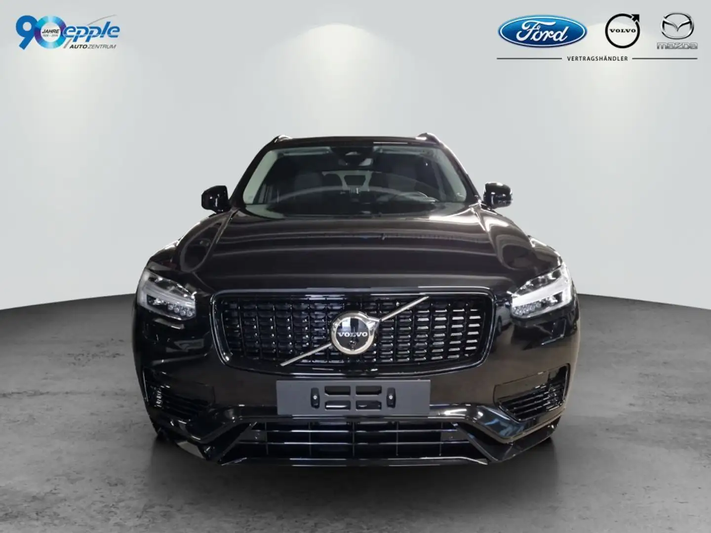 Volvo XC90 T8 AWD Plug-in Hybrid Plus Dark (L) Schwarz - 2