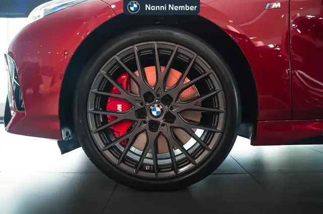 BMW 1 Series view 7