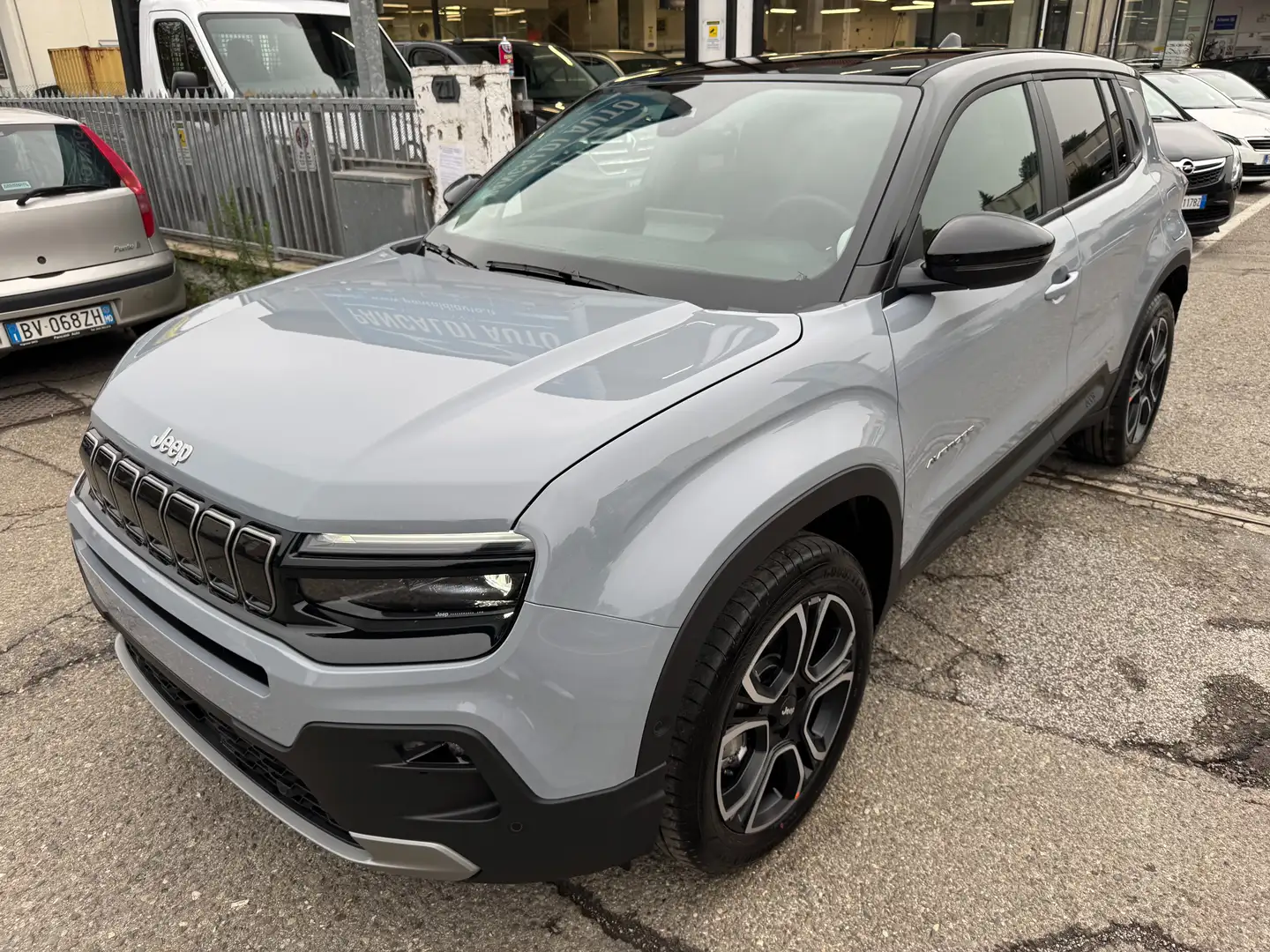 Jeep Avenger 1.2 turbo e-hybrid mhev Summit fwd 110cv edct6,0KM - 1