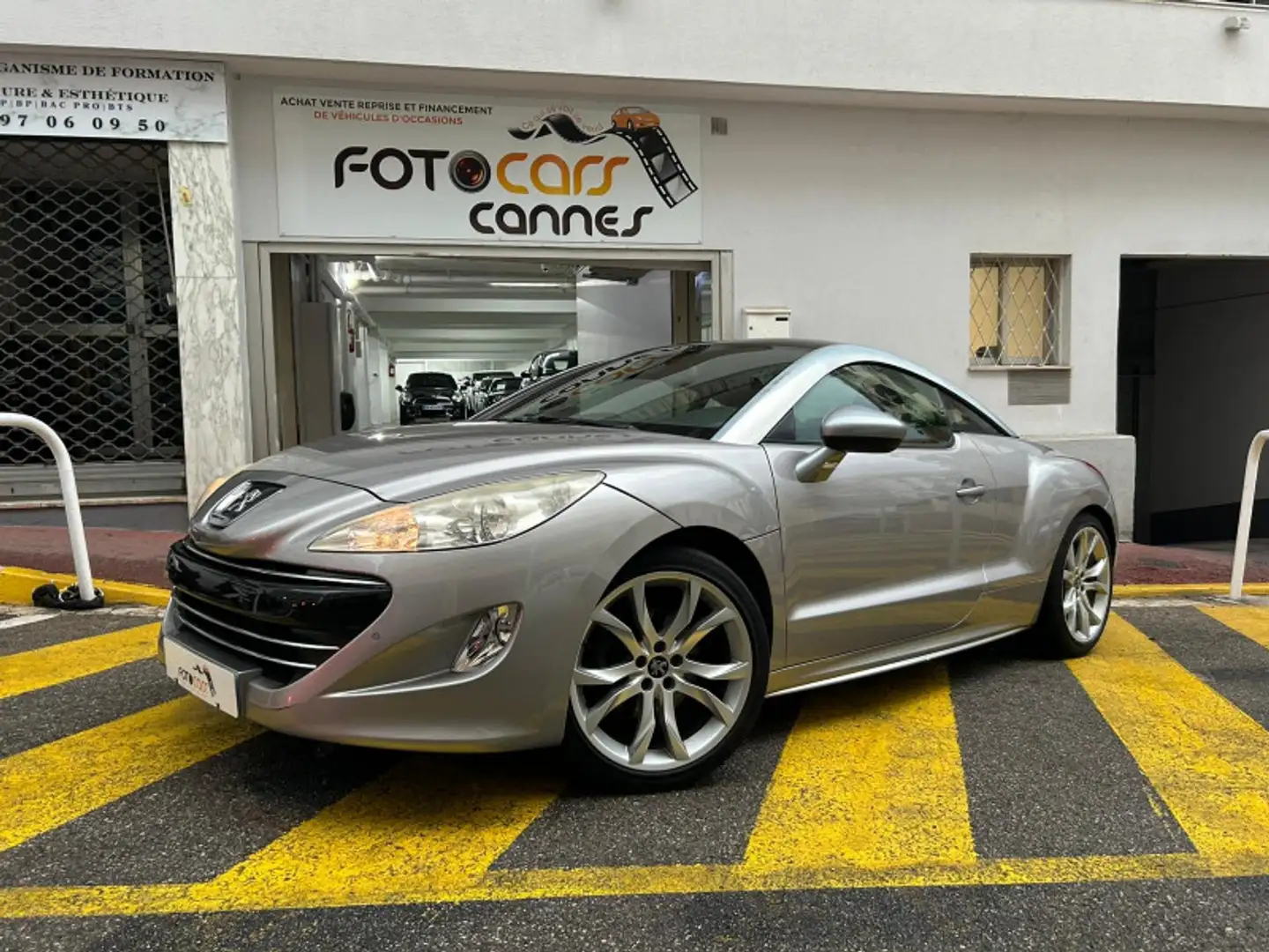 Peugeot RCZ 1.6 THP 16V 156CH Grau - 1