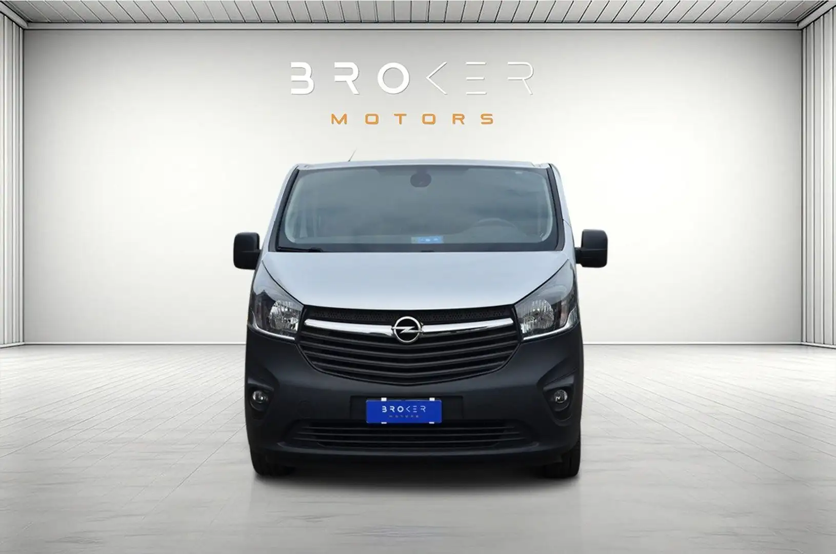 Opel Vivaro 1.6 Diesel BiTurbo S&S IVA ESPOSTA Argento - 2