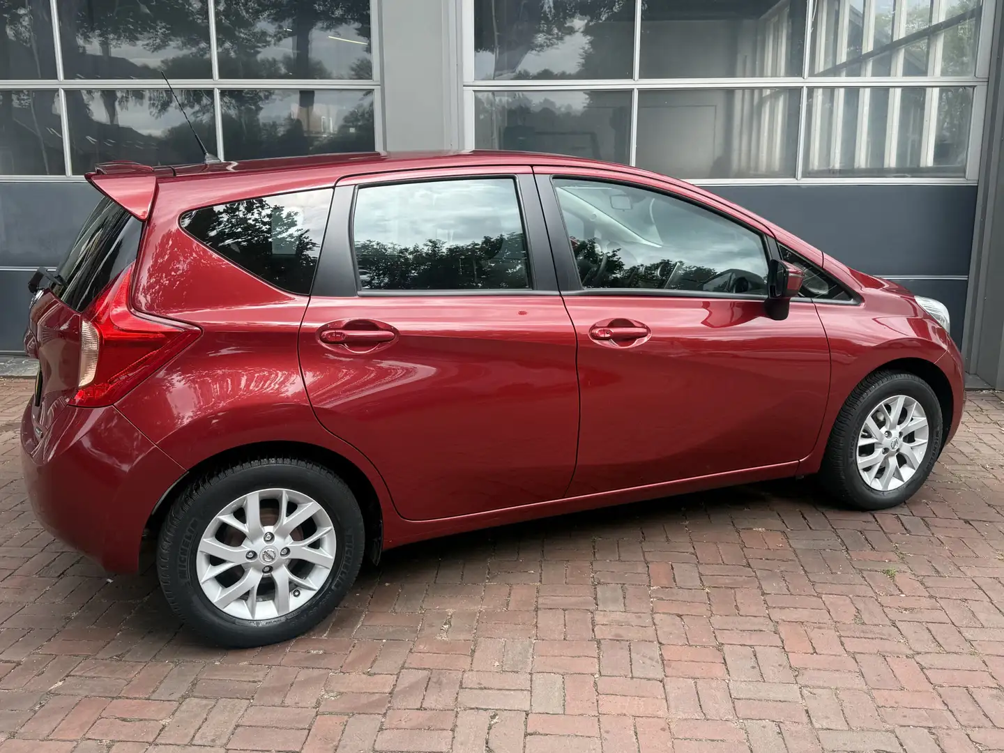 Nissan Note 1.2 Connect Edition Bj 2013 Hoge Zit Navi,Clima,Tr Rood - 2