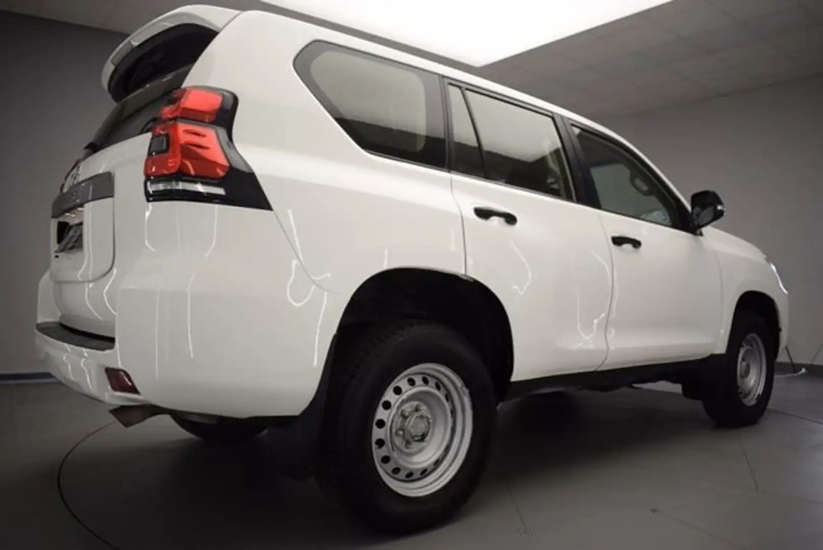 Toyota Land Cruiser 2.8 D-4D GX Blanco - 2