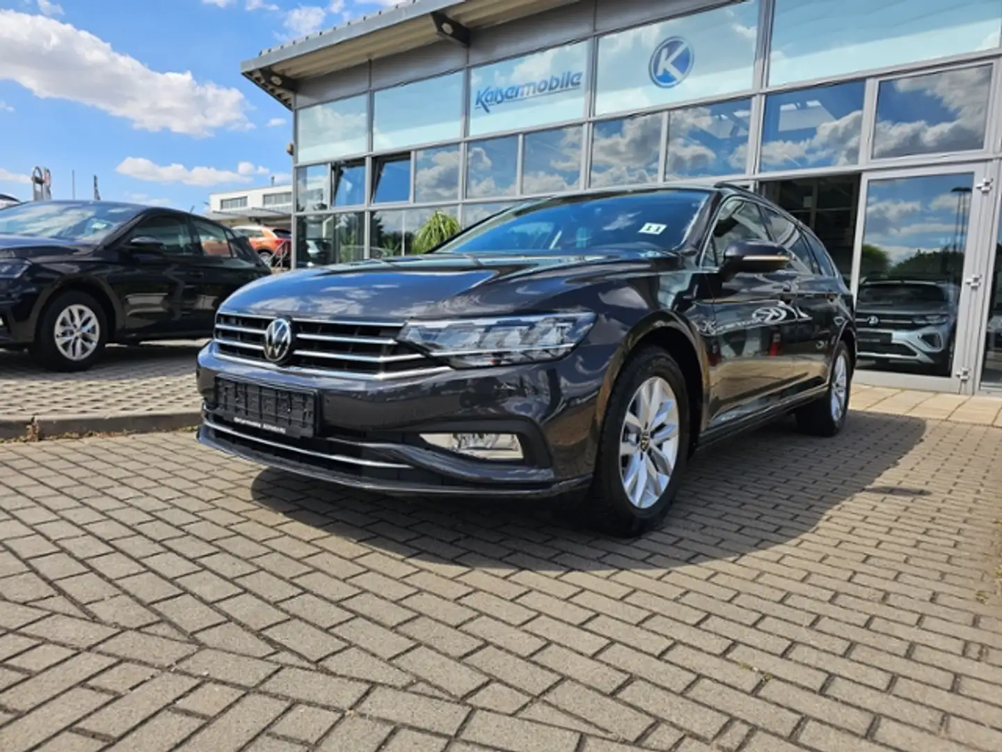 Volkswagen Passat Variant 2.0 TDI Business+LED+NAVI+APP+AHZV+ KLIMA LED ALU Сірий - 2