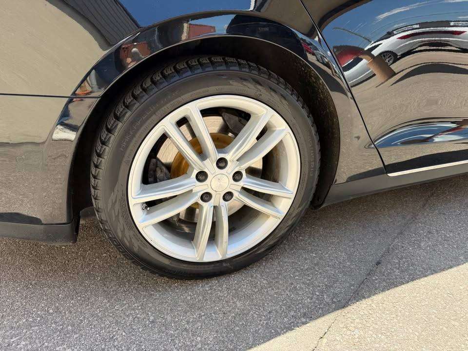 2015 Tesla Model S AWD alt 5