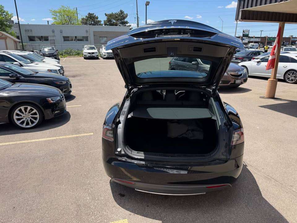 2015 Tesla Model S AWD thumb 10
