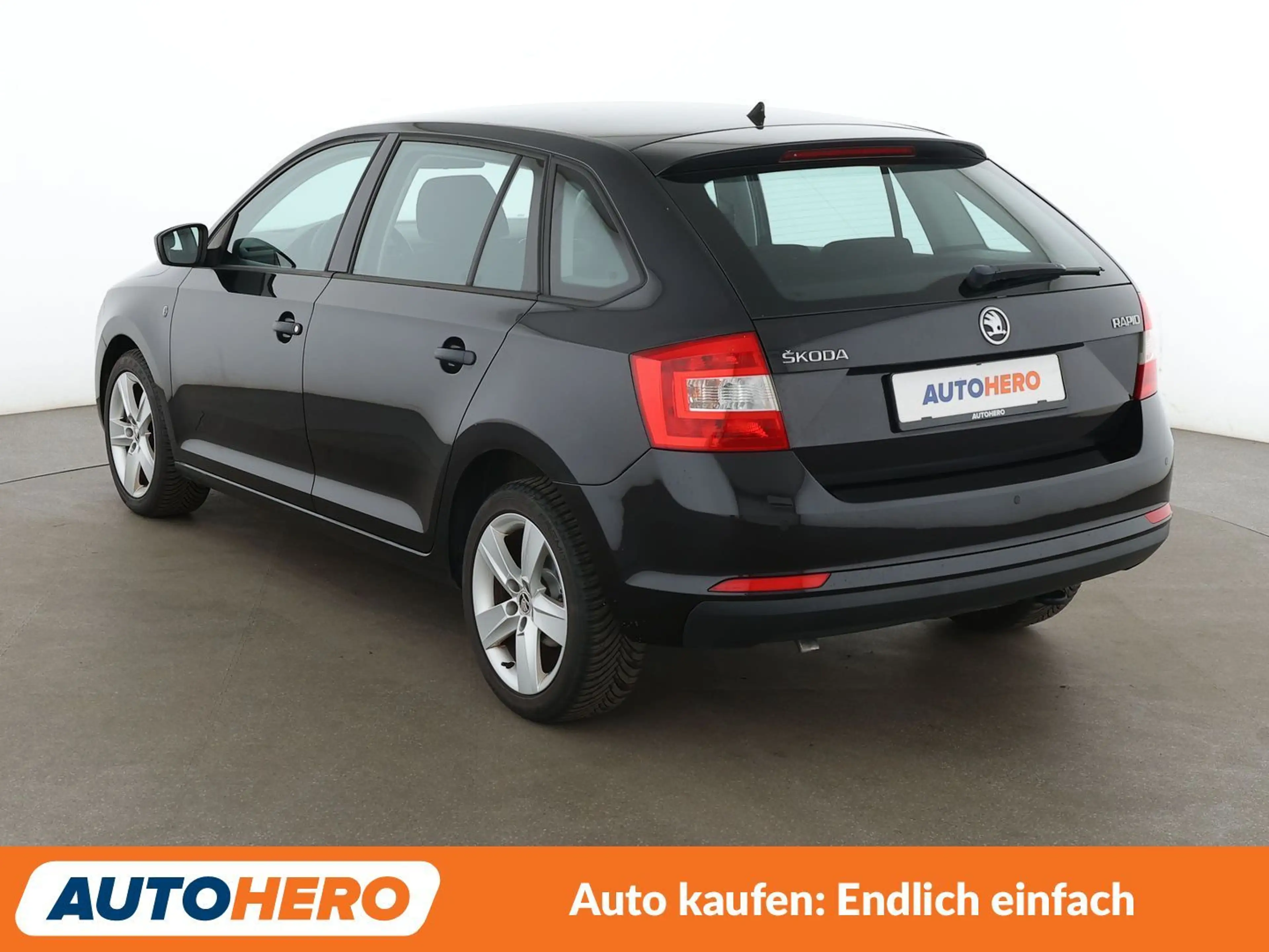 Skoda Rapid/Spaceback 1.2 TSI Cool Edition *PDC*ALU*KLIMA* — photo 4