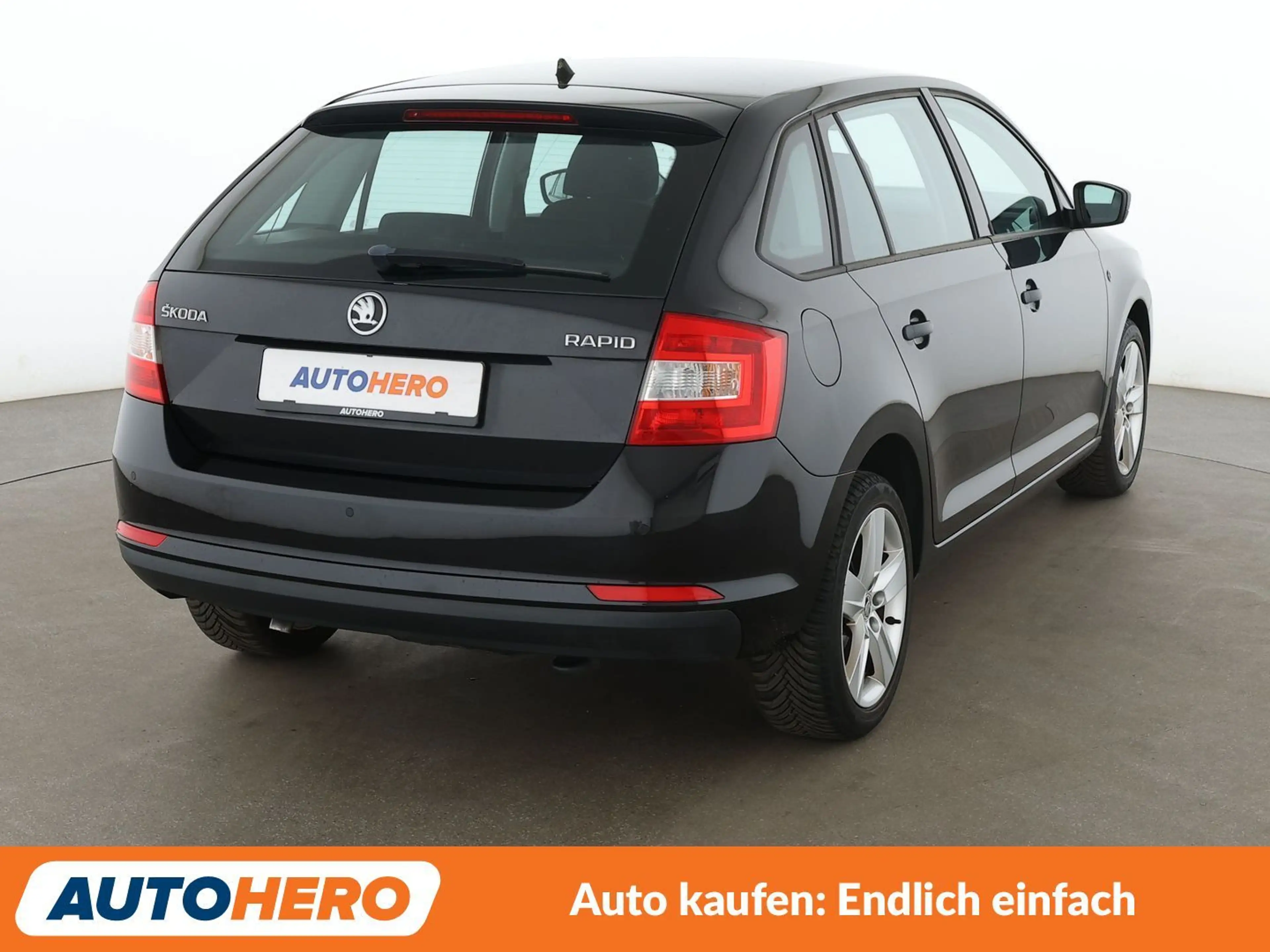 Skoda Rapid/Spaceback 1.2 TSI Cool Edition *PDC*ALU*KLIMA* — photo 6