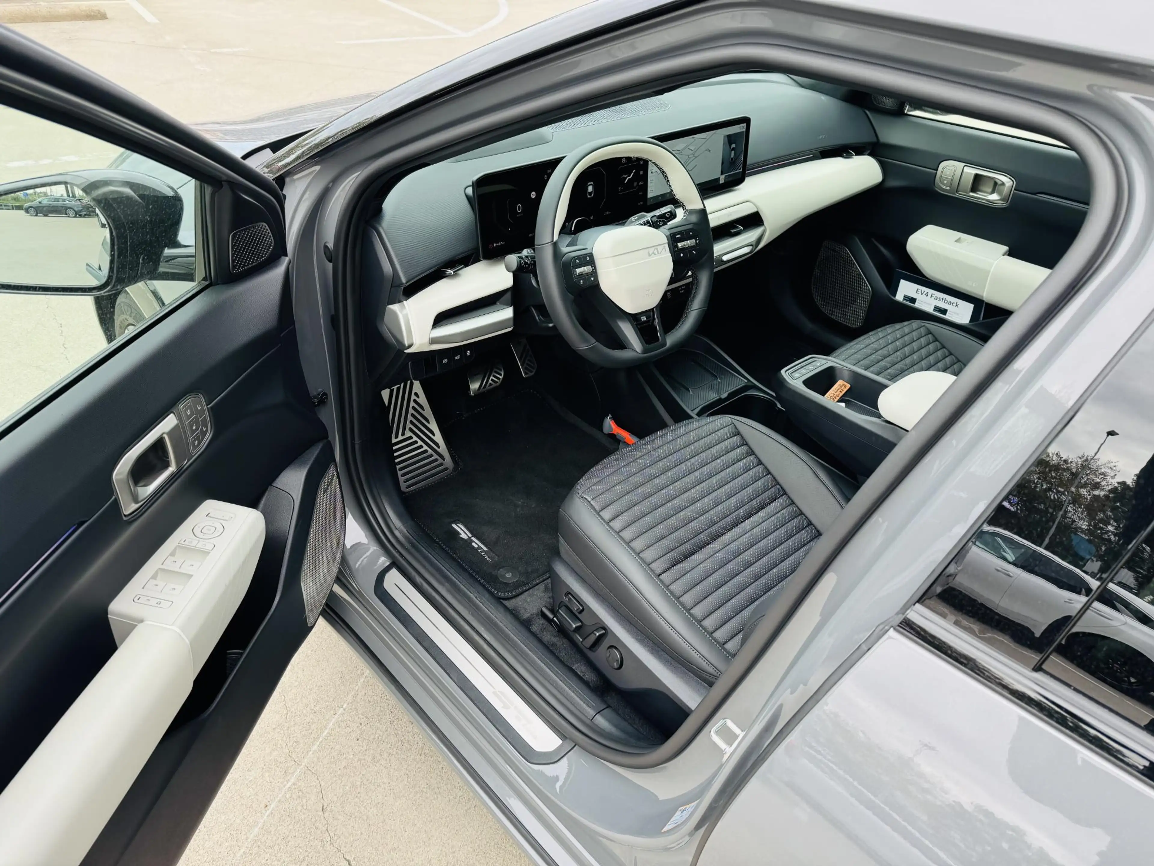 Kia EV4 GT-PlusLine 81.4 kWh Demo auto | kmstand kan iets — photo 3