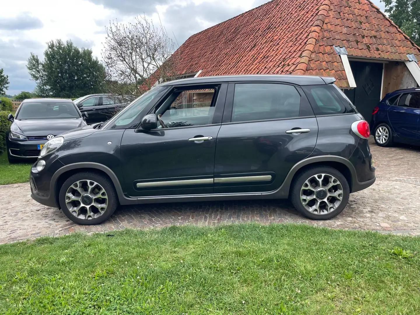 Fiat 500L 0.9 TwinAir Trekking-NL AUTO-TREKHAAK-NAVI-PDC- Grijs - 2