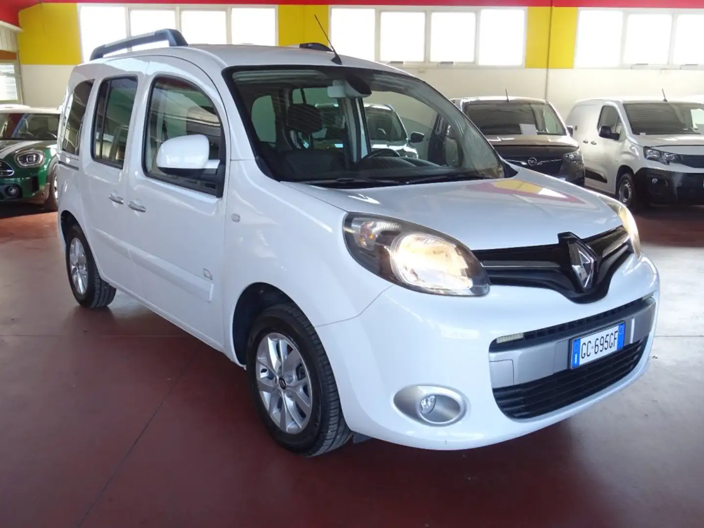 Renault Kangoo Blue dCi 8V 95 CV 5 porte Limited2 N1 Autocarro Bianco - 2