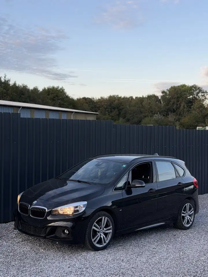 BMW 216