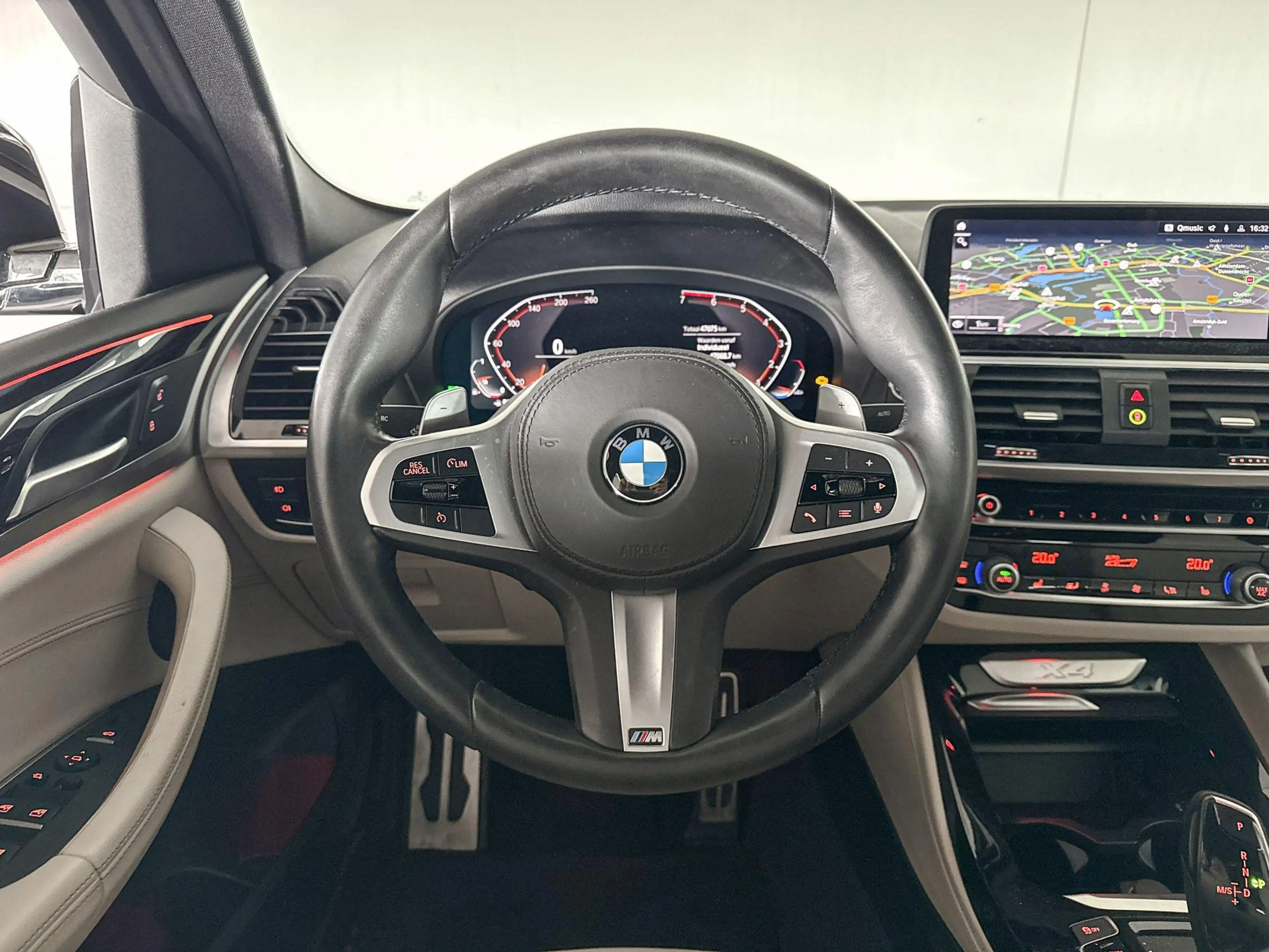 BMW X4 xDrive20i High Executive M-Sport — photo 11