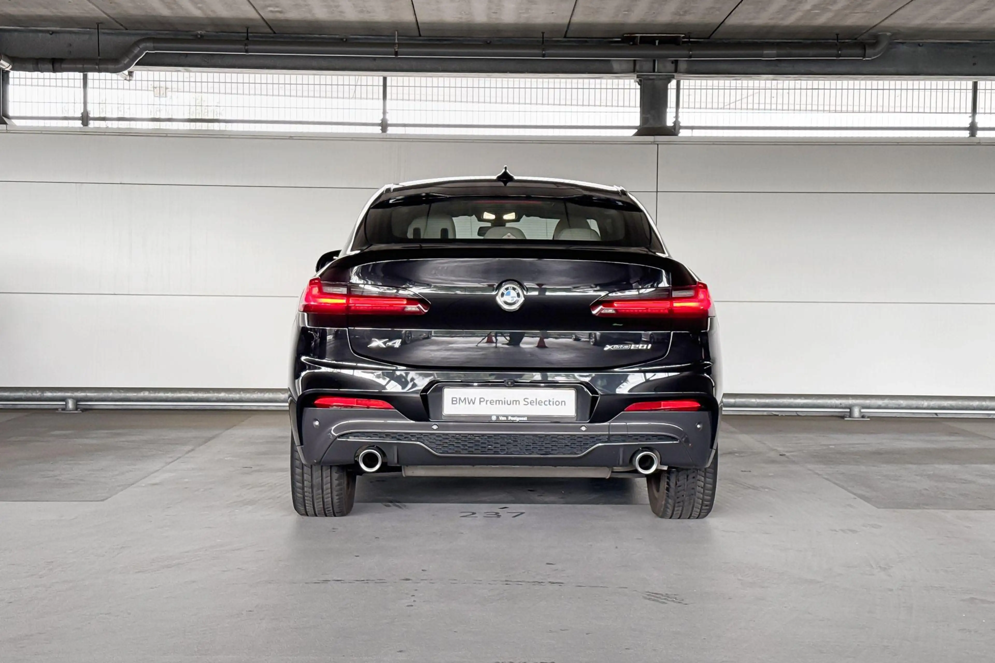 BMW X4 xDrive20i High Executive M-Sport — photo 7