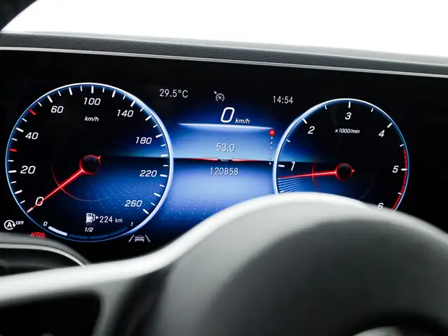Mercedes-Benz GLE view 15