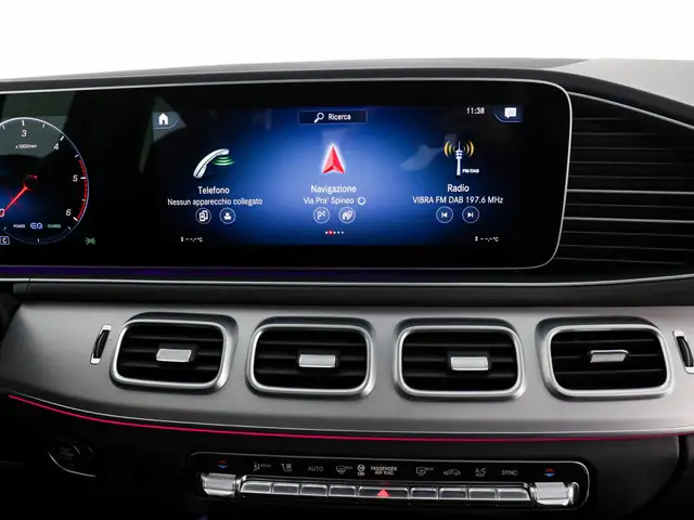 Mercedes-Benz GLE view 16