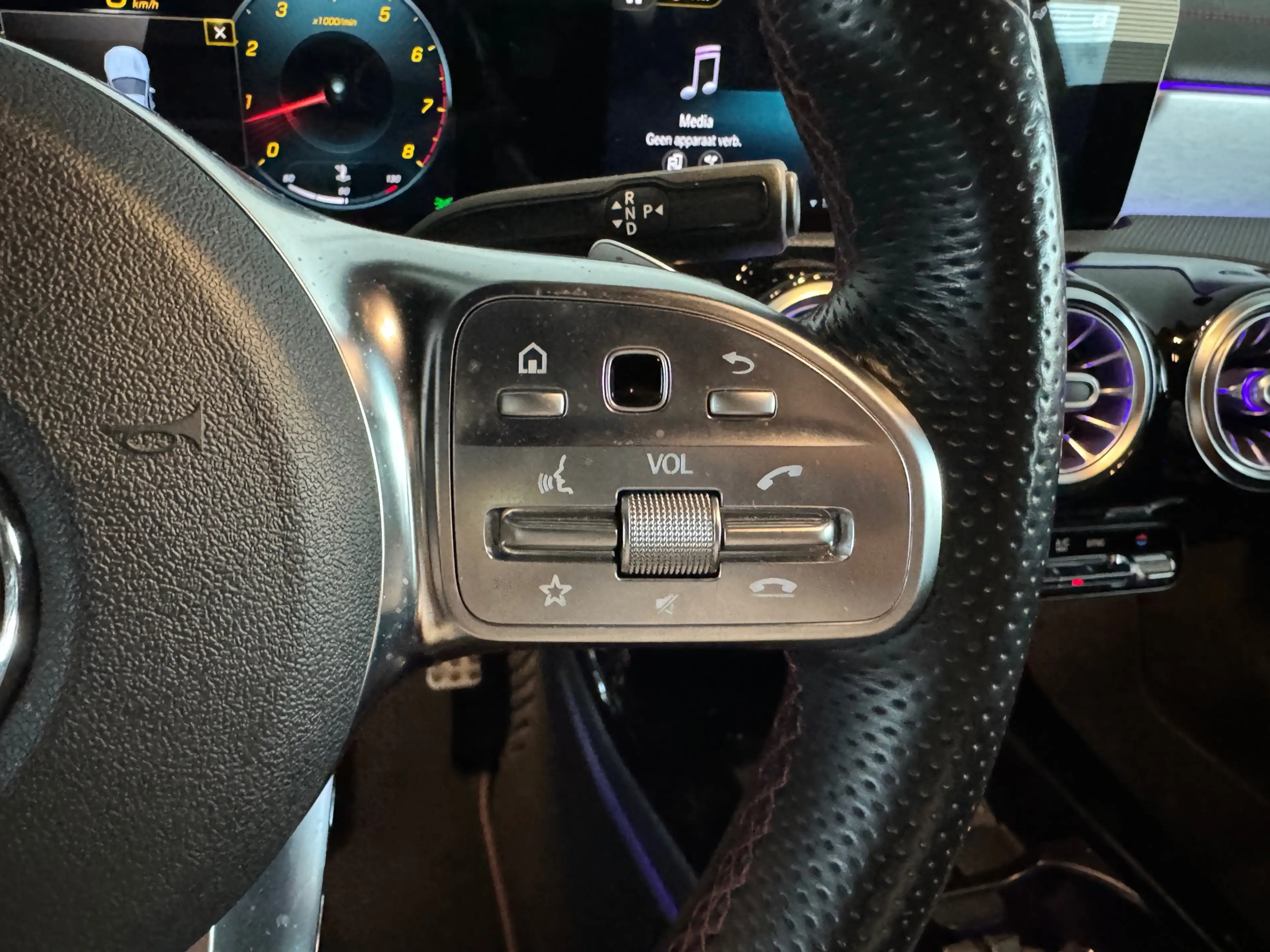 Mercedes-Benz CLA 220 4MATIC Night|Keyless|Sfeer|Camera — photo 13