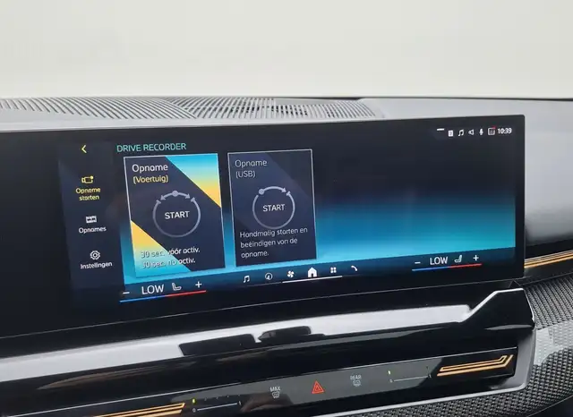 BMW 5 Series view 27
