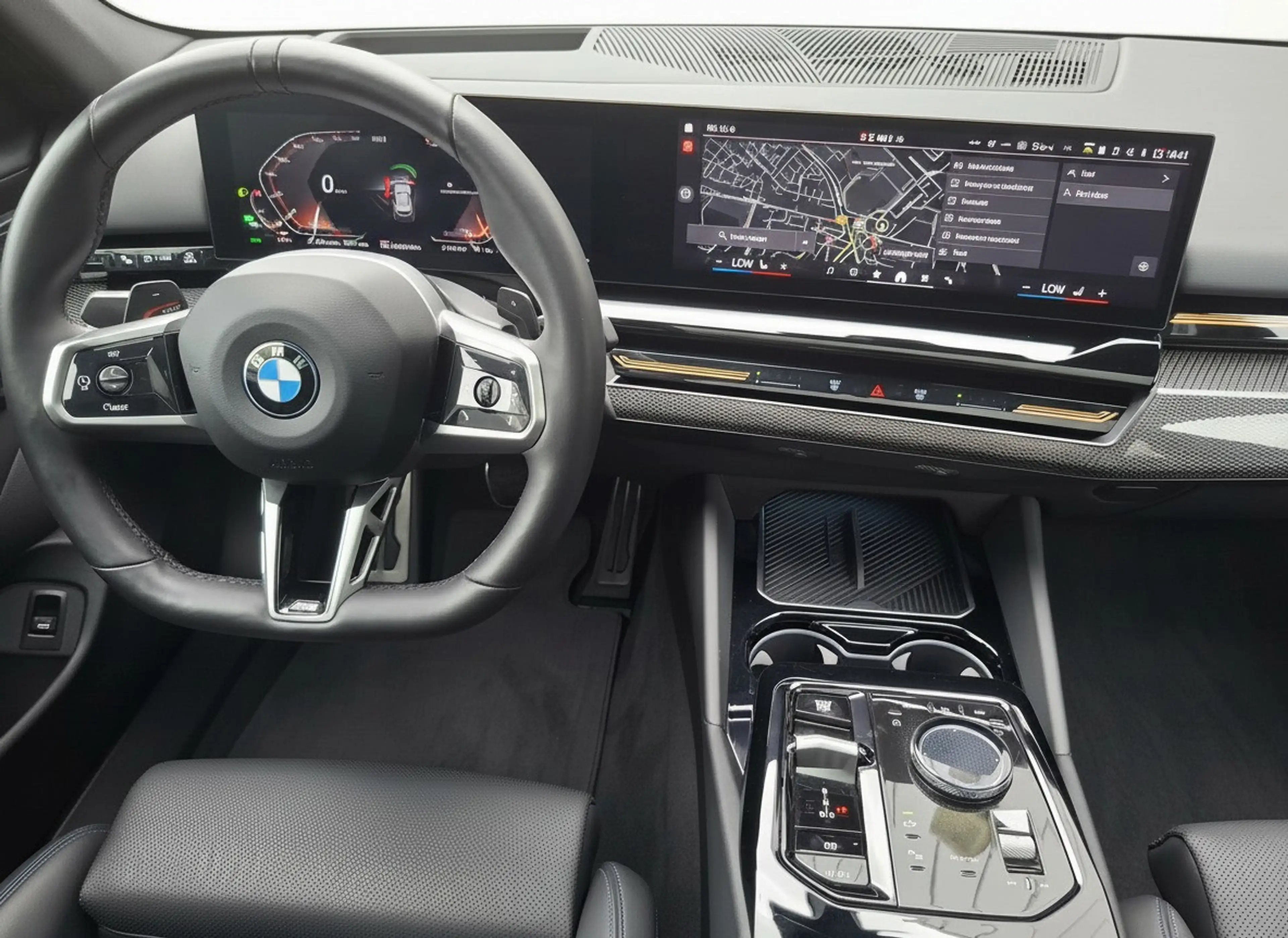 BMW 520 5-serie 520i M sport / panoramadak / harman kardon — photo 13