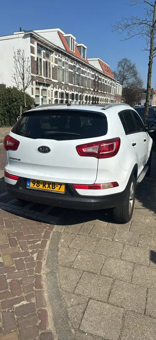 Kia Sportage 1.6 GDI X-ecutive + Wit - 2